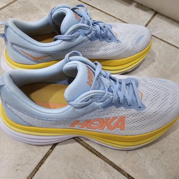 Hoka- Bondi 8 - Picture 3 of 6